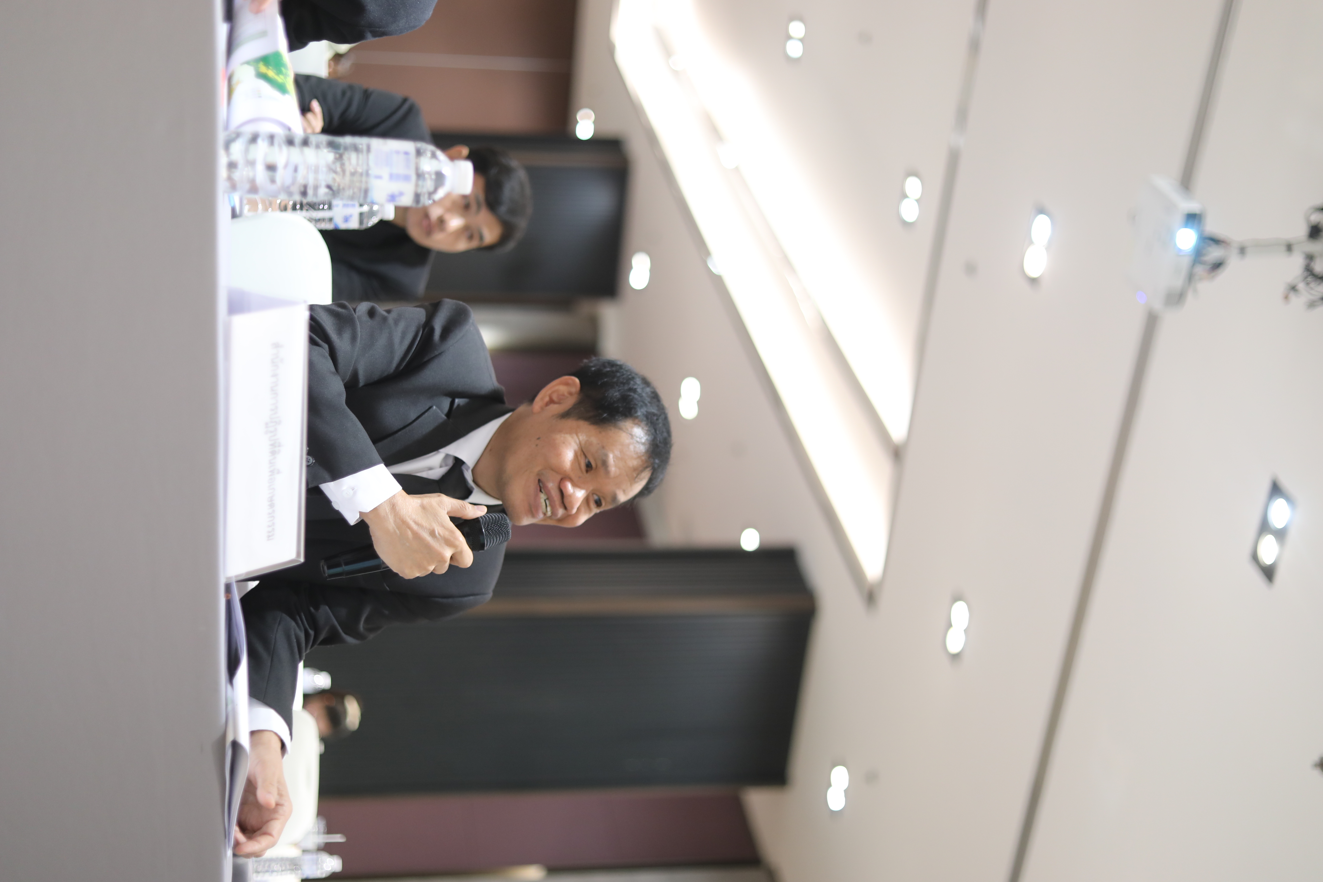 title - ส.ป.ก. ร่วมประชุมการนำเสนอรายงานติดตาม ตรวจสอบ และประเมินผลการใช้ที่ดินของประเทศไทยให้เหมาะสมกับสภาพที่ดินและศักยภาพที่ดิน ภาคตะวันออกเฉียงเหนือ